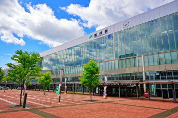 札幌駅から旭川駅までは特急電車で約1時間30分